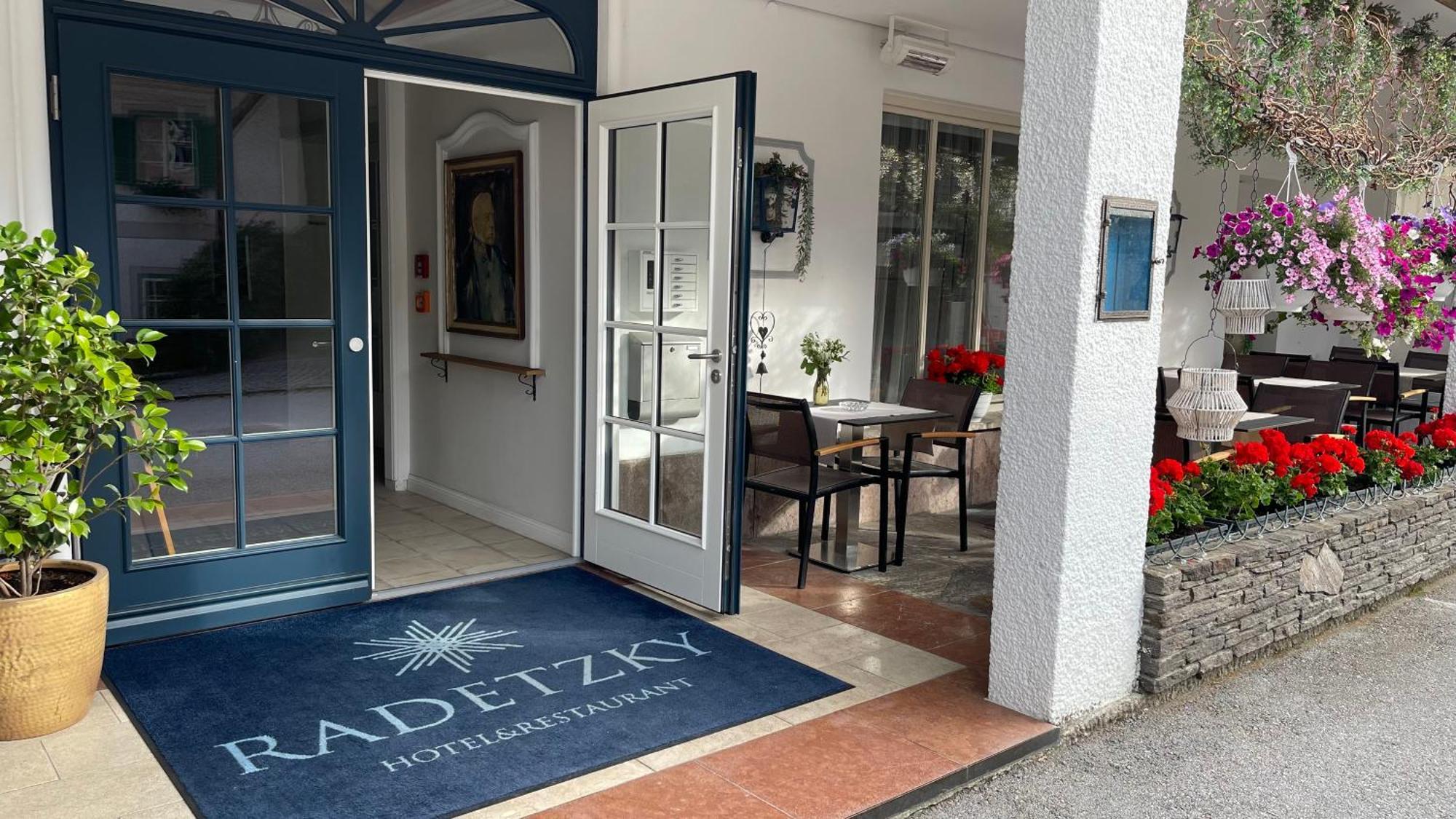 Hotel Radetzky Sankt Gilgen Buitenkant foto
